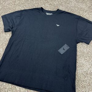 Paper Planes JFK Tee Mens L Black Logo T-Shirt NWT Streetwear Roc Nation Jay-Z